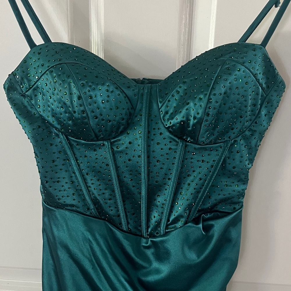 B Darlin Emerald green Satin Mini Corset Dress Sz 3/4 - Picture 3 of 9